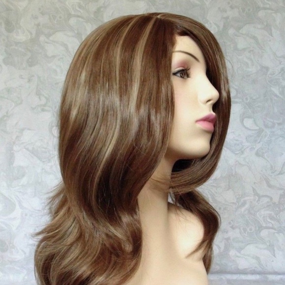 Long Brown Blonde Highlighted Wavy High Heat Wig main image 4